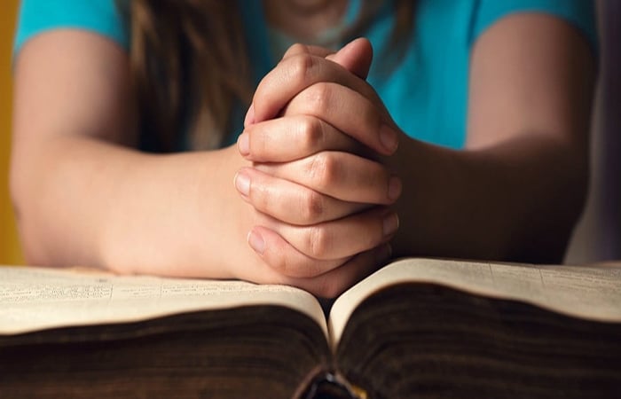 Cómo orar de manera bíblica